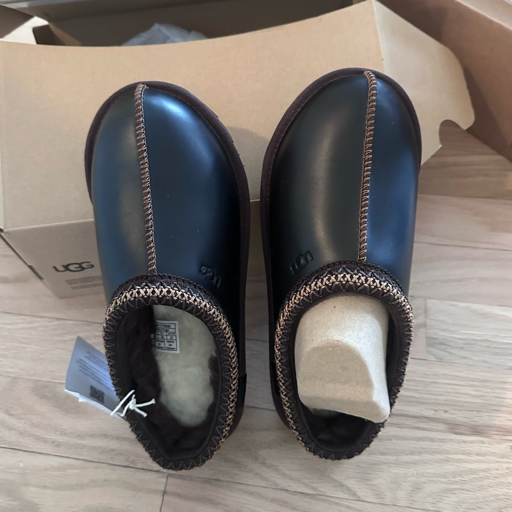 UGG Women's Tasman Leather Regenerate Clog Slippers
